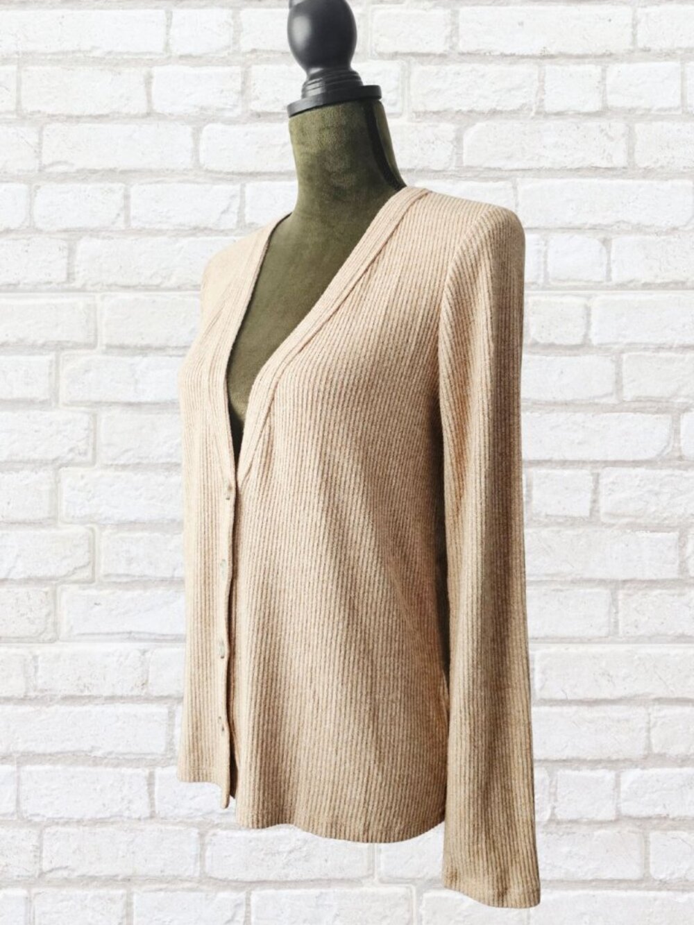 Banana Republic Ribbed Cardigan | Camel | Size S | Excellent Condition - Picture 3 of 6